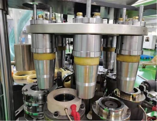 Máquina de procesamiento de papel en bobina para la fabricación de vasos de papel