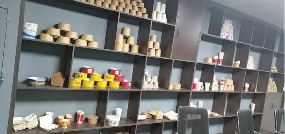 Máquina de procesamiento de papel en bobina para la fabricación de vasos de papel