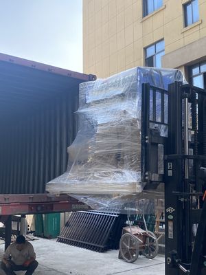 Actualice su línea de producción de portátiles con una máquina de fabricación de portátiles con pegamento blanco