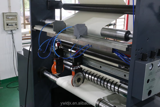 Producir de manera eficiente el libro de ejercicios y el cuaderno con la máquina de fabricación de cubiertas de libros de plástico